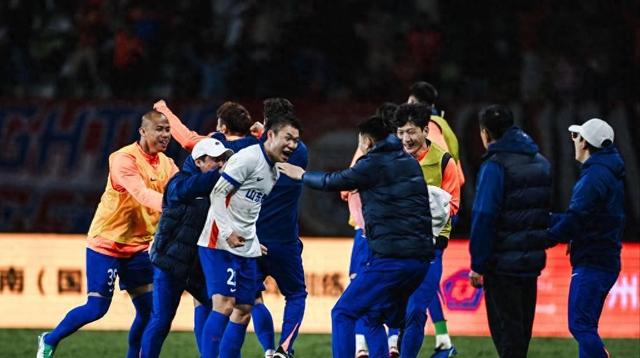 中超联赛多场精彩对决，赛季火热进行中的简单介绍