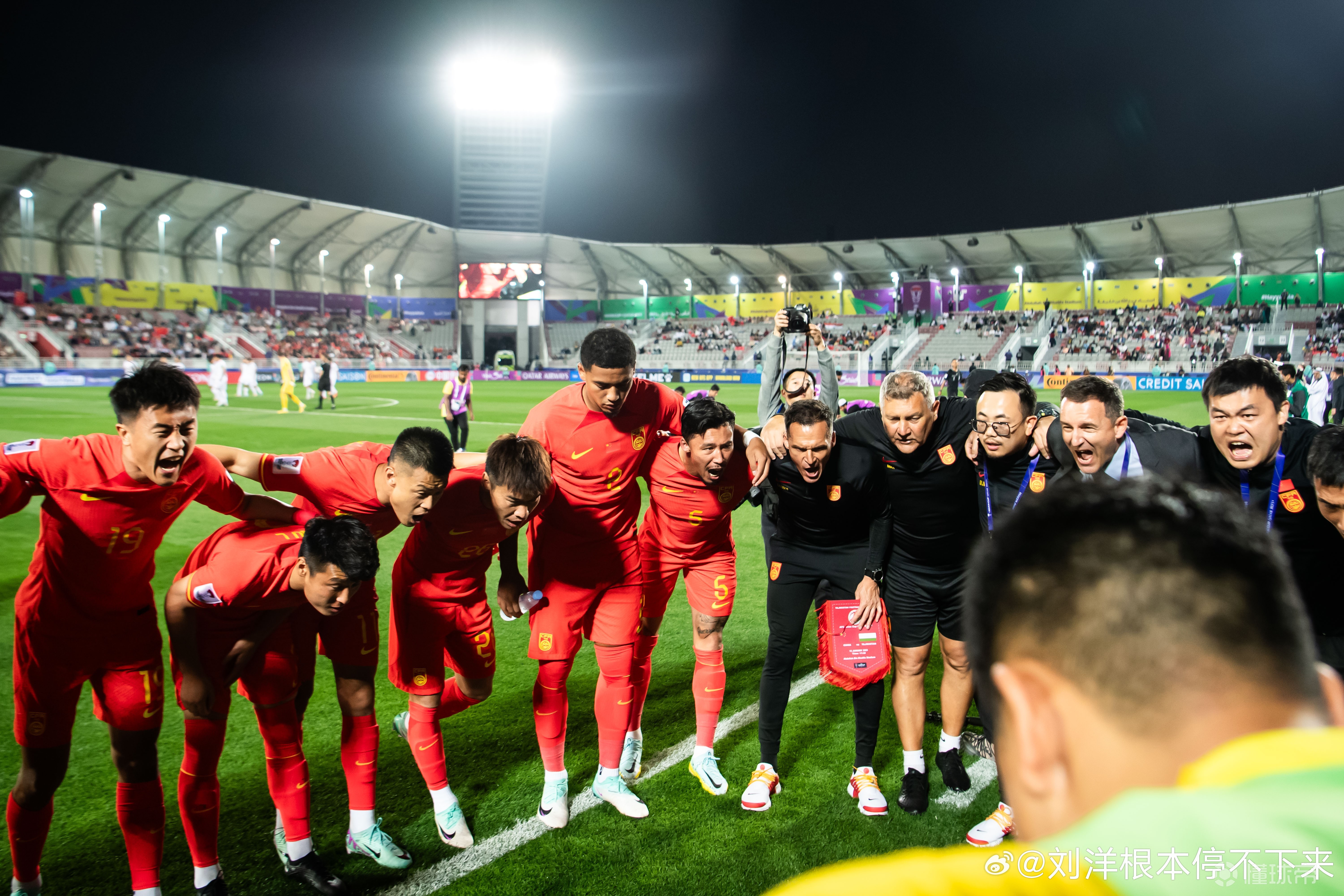 包含学校足球“名师+名队+名赛”联动，青训体系逐步完善的词条